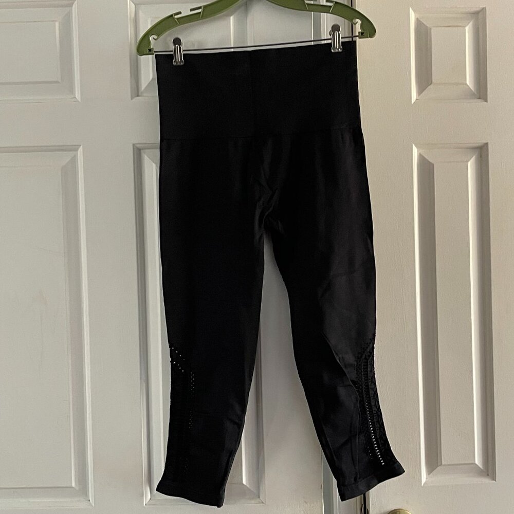 TEMA ATHLETICS black yoga pants / leggings fashion leggings -lacey accents - M/L